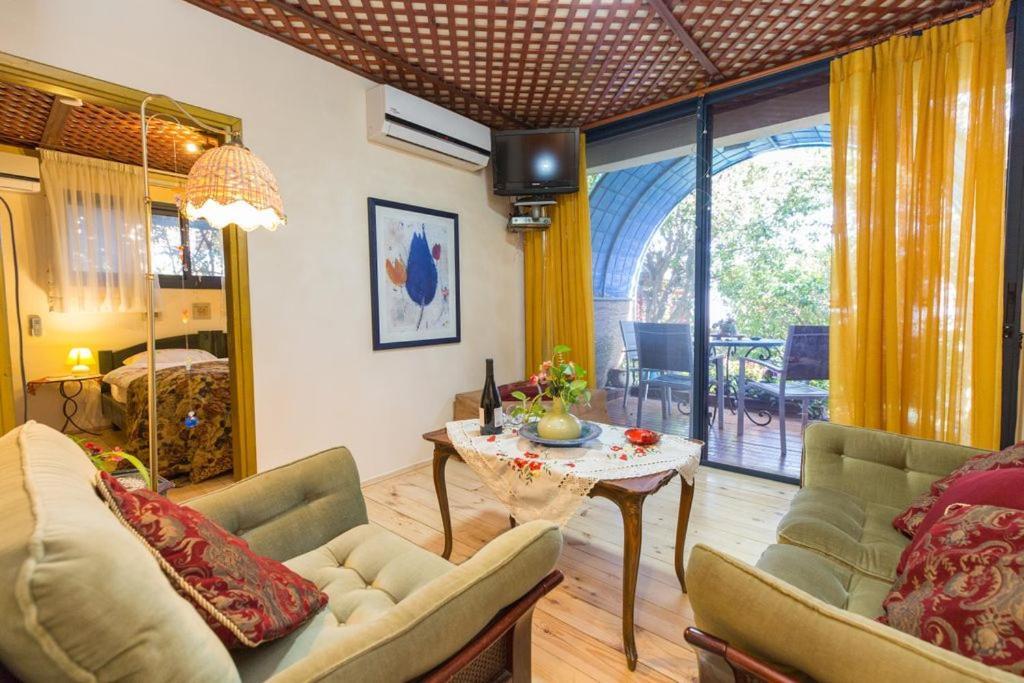 Havaya Ba Nof Lodge Rosch Pina Exterior foto